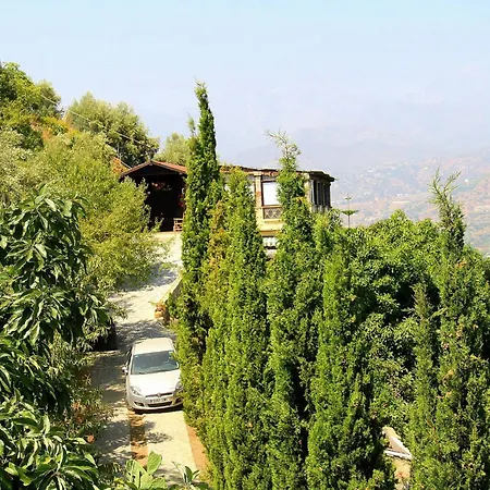 Chalet Casa Luxury Madera En Montanas De Torrox